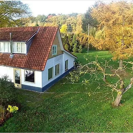 Landhuisje Onder De Linden Vakantiehuis *